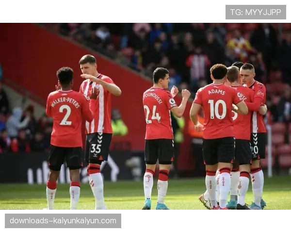 保级生死战前瞻:加的斯与阿尔梅里亚的六分对决